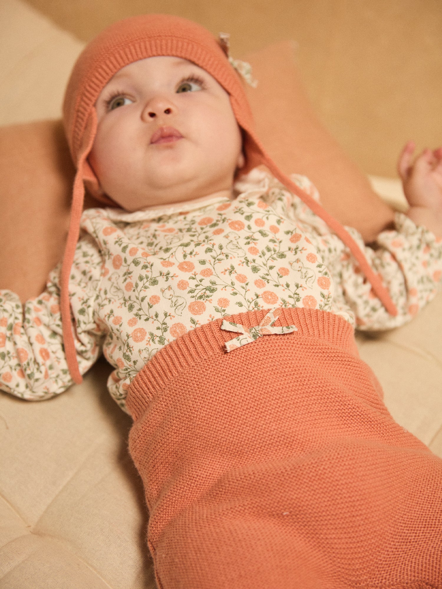 Conjunto de sudadera com estampado floral + leggings + meias para Bebés Meninas