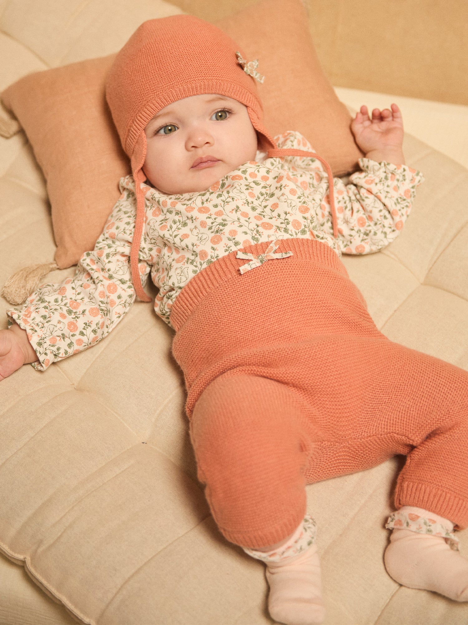 Conjunto de sudadera com estampado floral + leggings + meias para Bebés Meninas