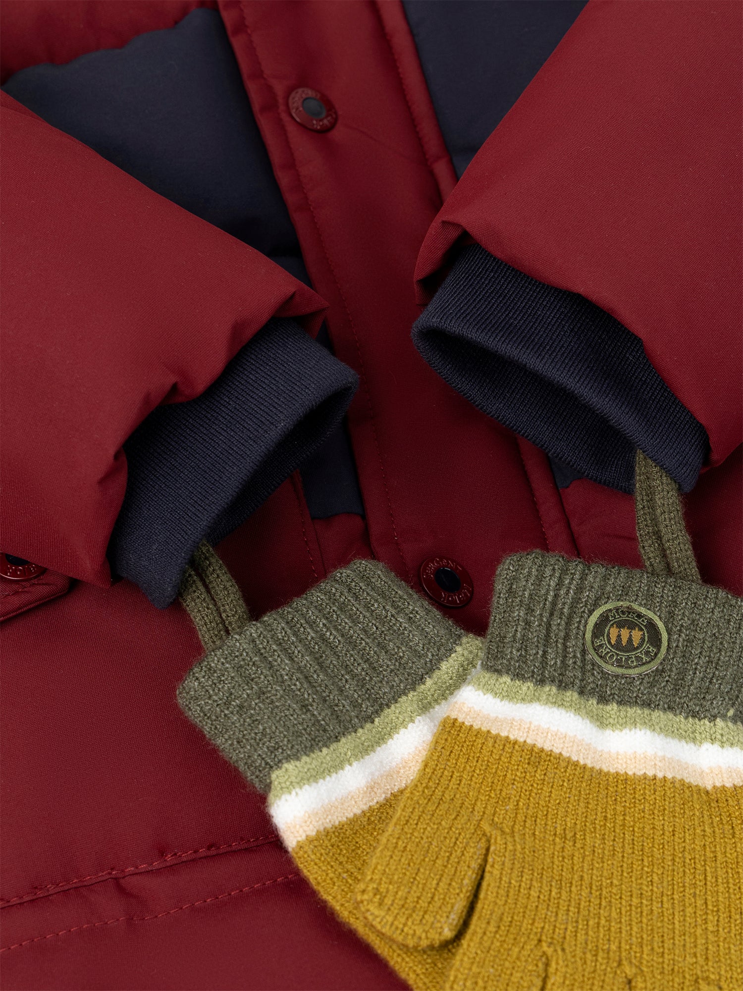 Jaqueta acolchoada bordô para meninos