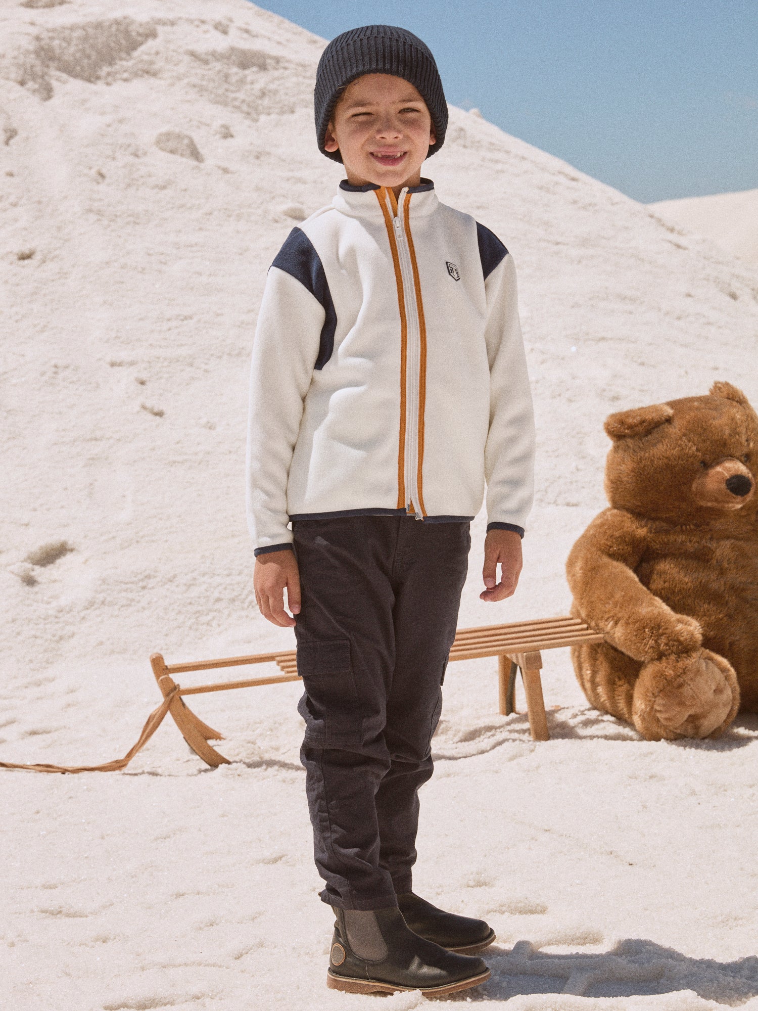 Colete branco com fecho de zip para meninos