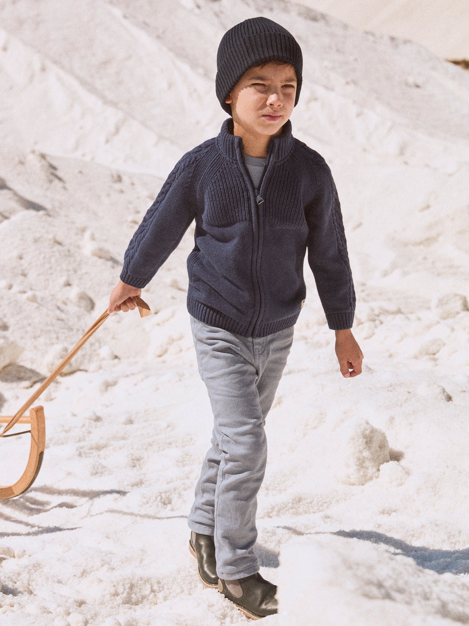 Calças azul acinzentadas para meninos