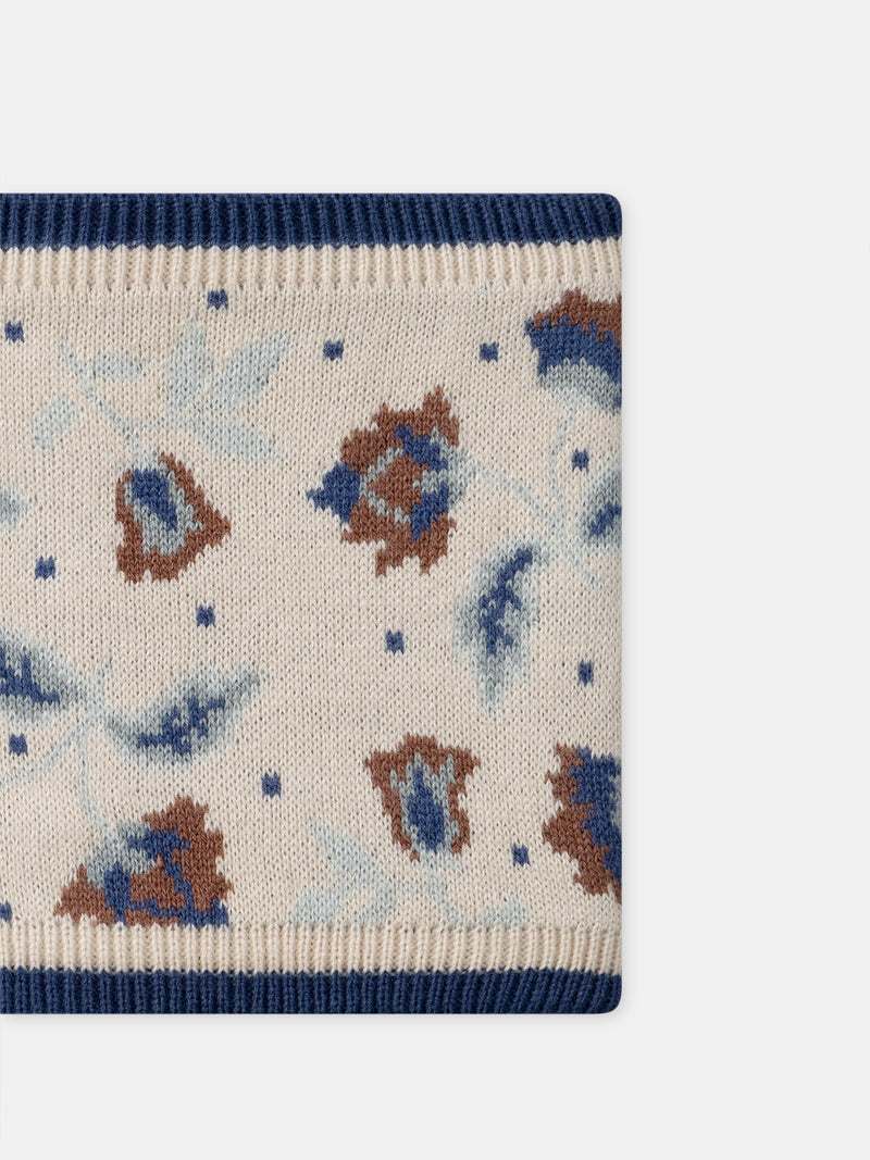 Cachecol bege com padrão de flores para meninas