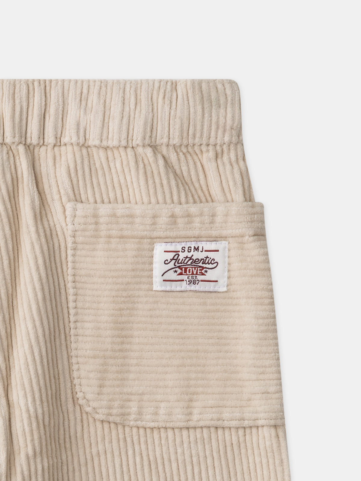 tmp/68893507776/files/34255e40-db80-4345-8490-157c968a93d9/26H1BG82PAN_007_1031af5c13d-f055-498e-be94-299bc0ad8082.jpg