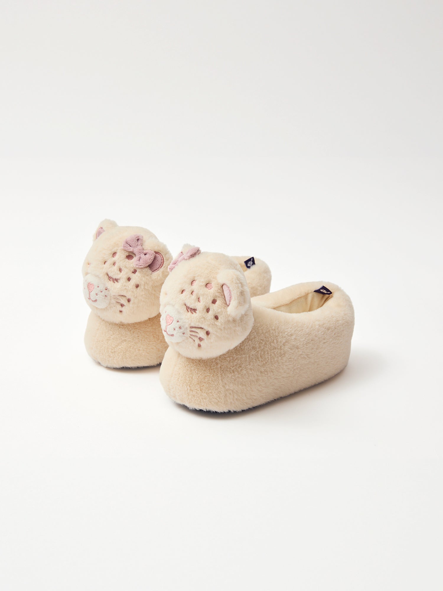 Pantufas bege com cabeça de leopardo para meninas