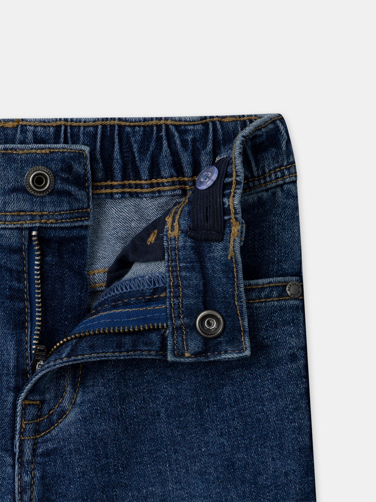 Jeans slim em denim para meninos