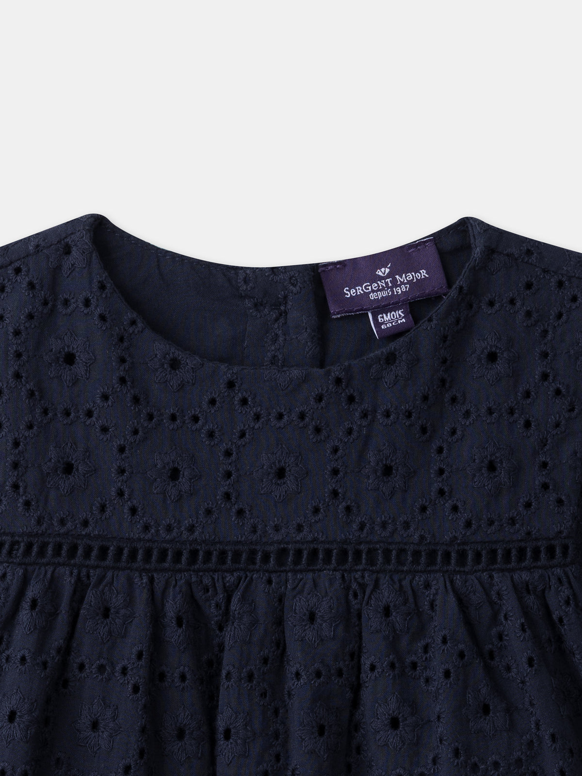 tmp/68893507776/files/67a473b9-1560-4471-a2d6-c1d0e7eee0ad/26H1BF81CHE_070_10230ff04d8-1715-4879-b282-4c11354a53f0.jpg