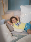 Pijama amarelo-florescente e azul com padrão de crocodilo na praia menino CAPLAGE / 22E5PG51PYJB113