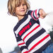 Camisola às riscas azul-marinho, cru e vermelho com inscrição Enjoy menino
